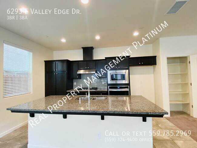 Building Photo - $1995  Belmont and Fowler, 3 Bedroom 2 Bat...