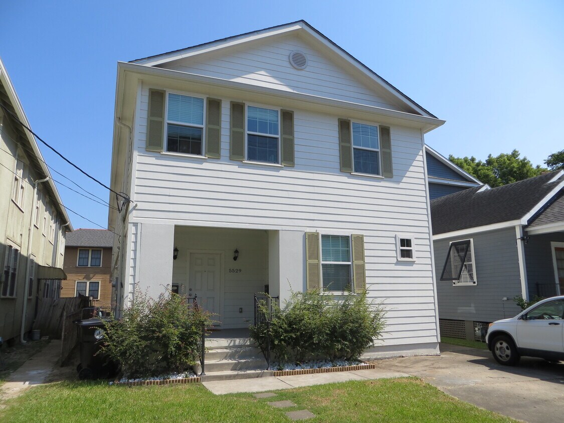 Foto principal - 5529 Willow St