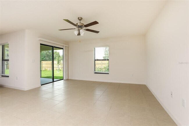 Foto del edificio - 35681 Rose Moss Ave