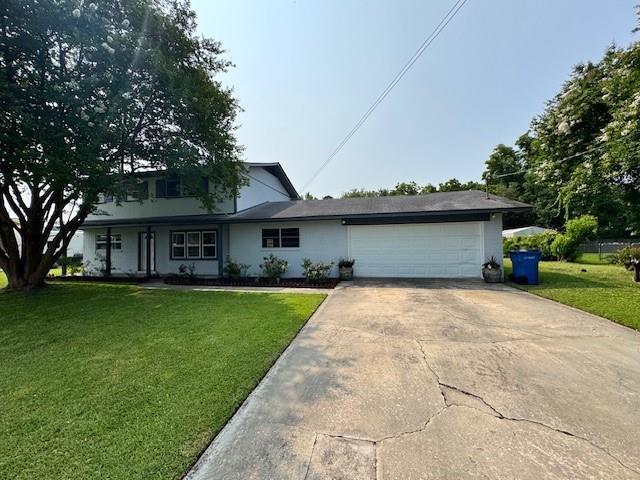 Primary Photo - 203 N Lake Dr