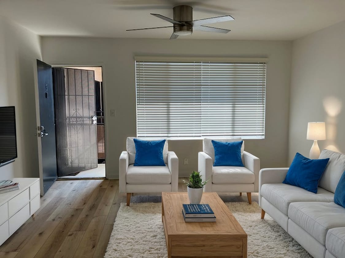 Photo - 333 Vernon Ave (Los Angeles, CA)