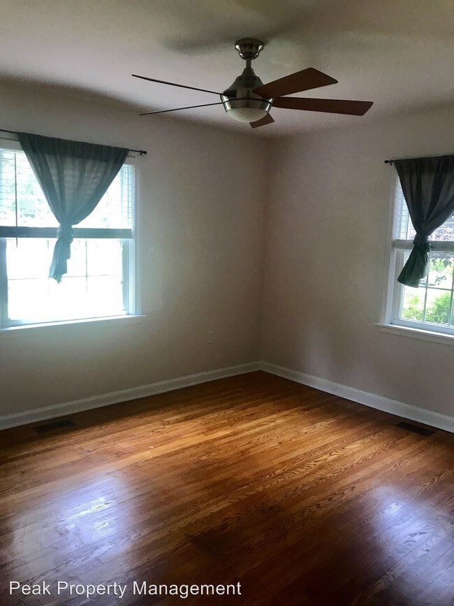 Building Photo - 4 br, 1 bath House - 4421 Stonewall Avenue