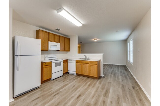 Foto del edificio - 1609 Castle Ridge Rd