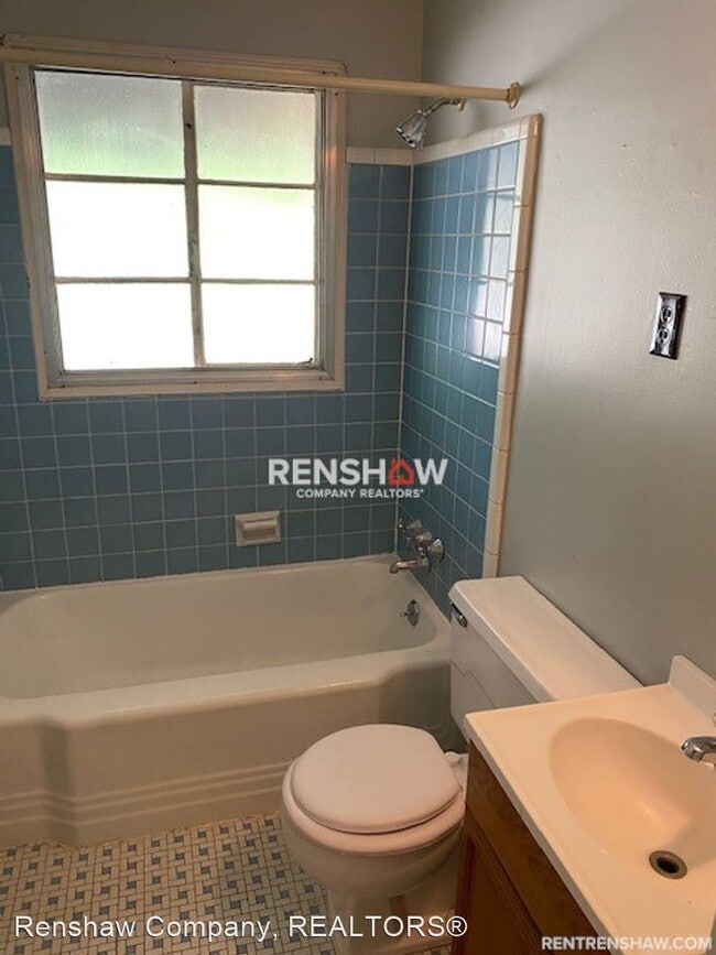 Building Photo - 3 br, 1 bath House - 3276 Parham Street