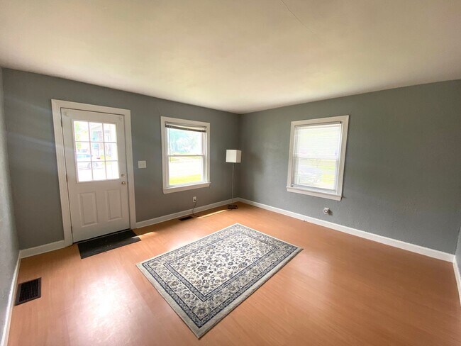 Foto del edificio - Ready to Lease - 2 Bedroom, 1 Bathroom Home in Peoria Heights!