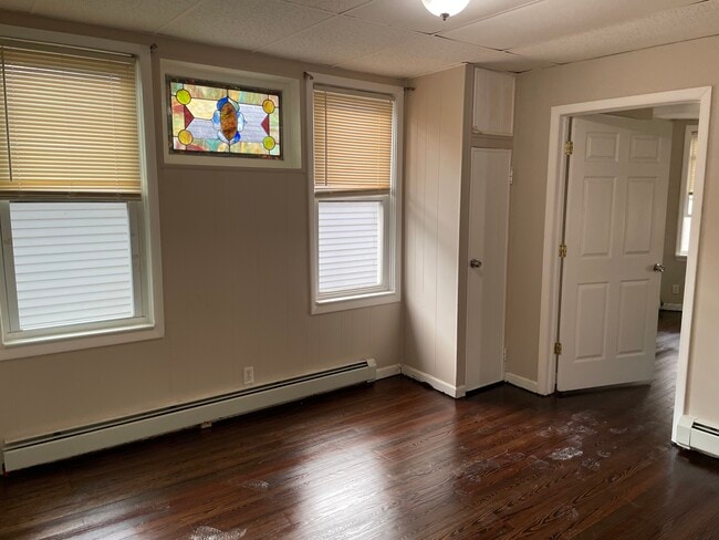 Living Room - 384 E 9th Ave