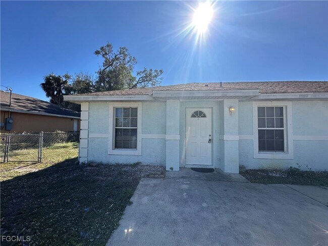 Foto del edificio - 3120 Economy St