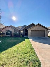 Building Photo - 5910 Tarin St