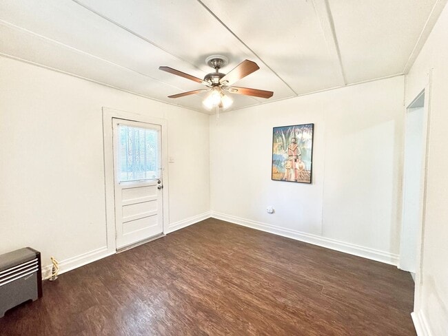 Photo - 1 Bedroom Duplex In Capital Heights House