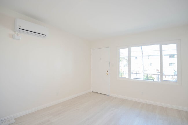 Foto del edificio - 825 W 167th St