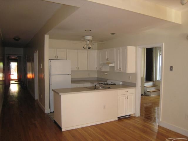 Building Photo - 62 Egmont