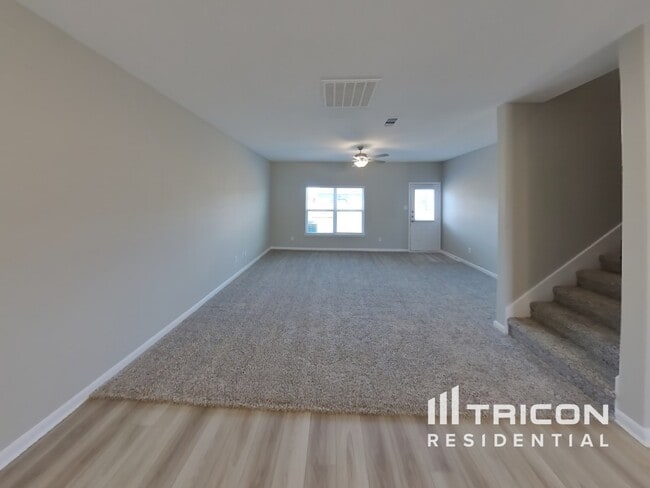 Building Photo - 1441 Palamedes Dr
