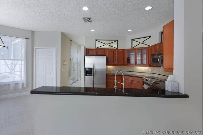 Foto del edificio - 7259 Norwich Ln