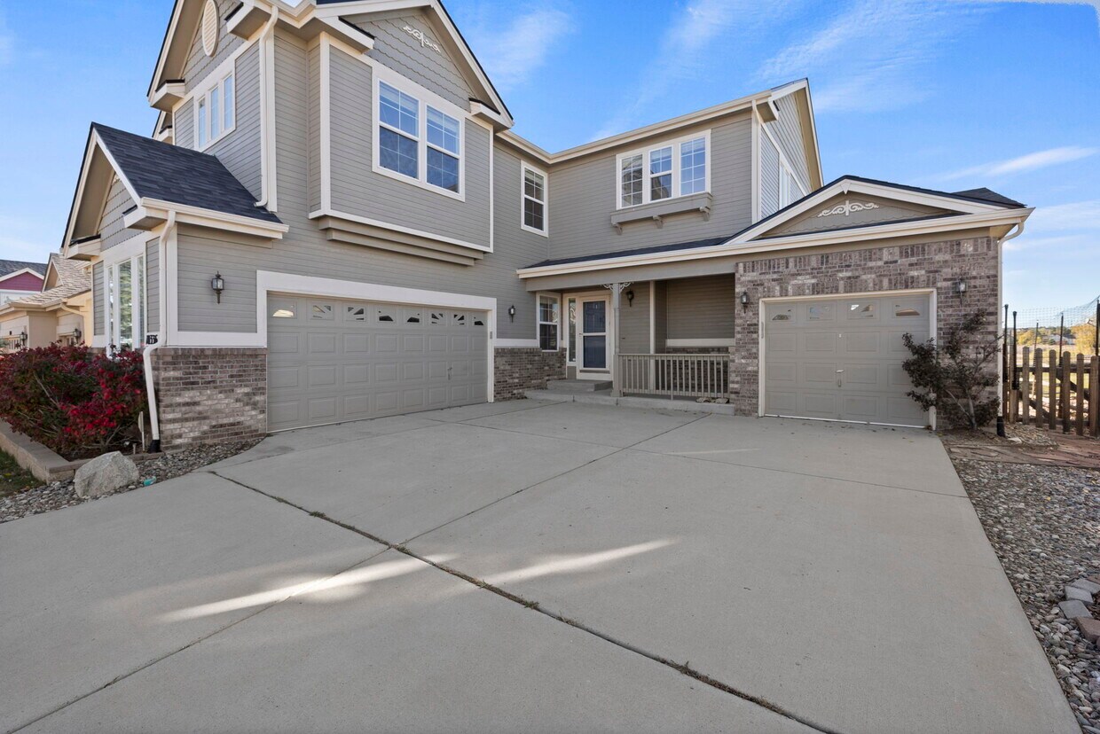 Primary Photo - 10336 Antler Creek Dr