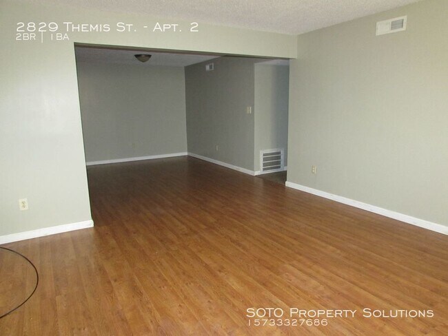 Building Photo - 2BD/1BA Apartment Behind Arena Park