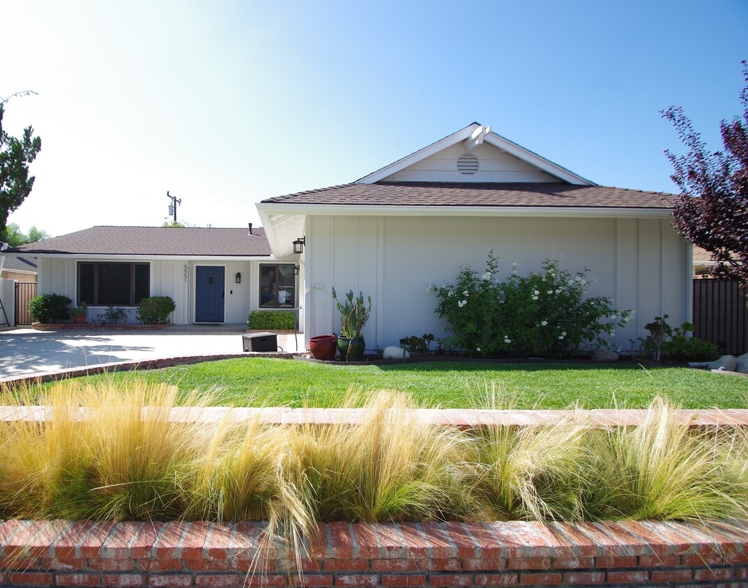 5551 Ruthwood Dr, Calabasas, CA 91302 House Rental in Calabasas, CA