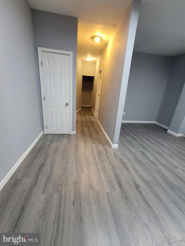 Foto del edificio - 24 S Salford St