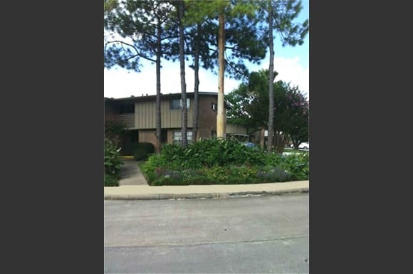 Building Photo - Merwin Villa Apartments