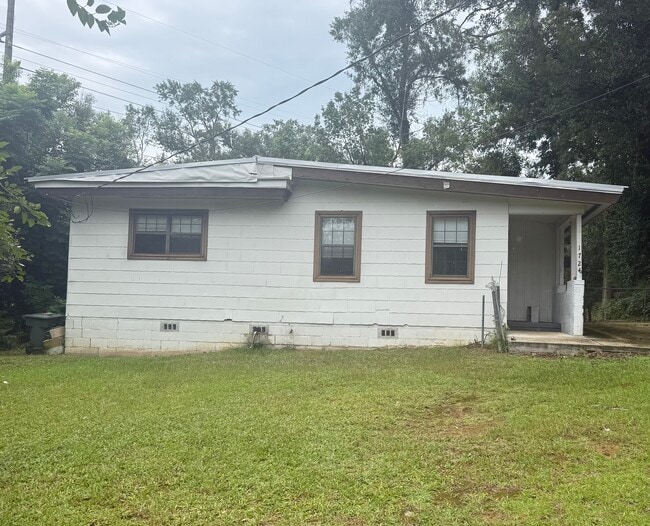 Building Photo - 1724 Pepper Dr