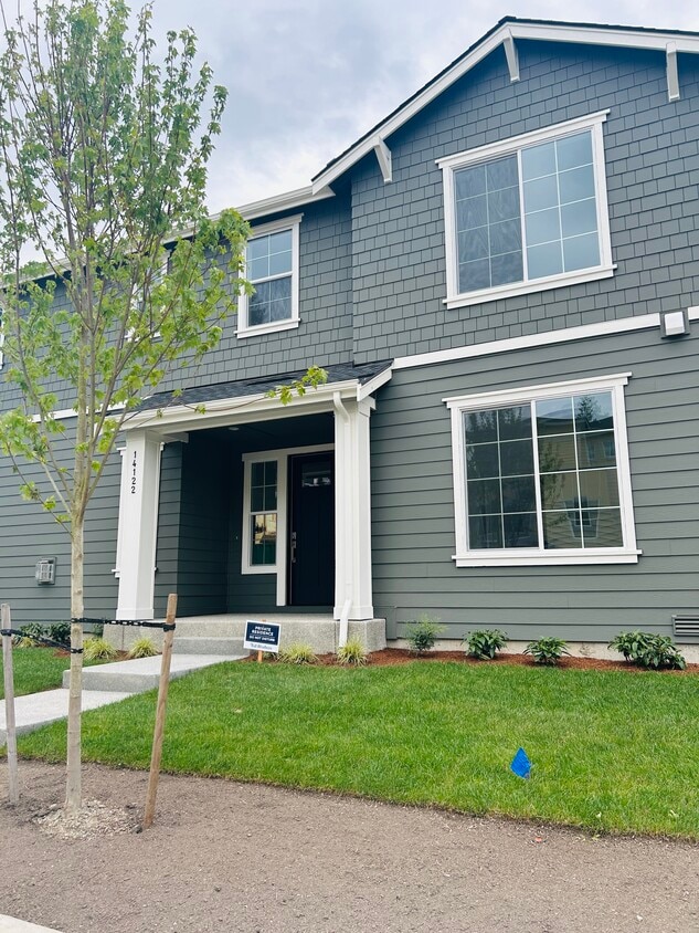 Primary Photo - 14122 272nd Pl NE