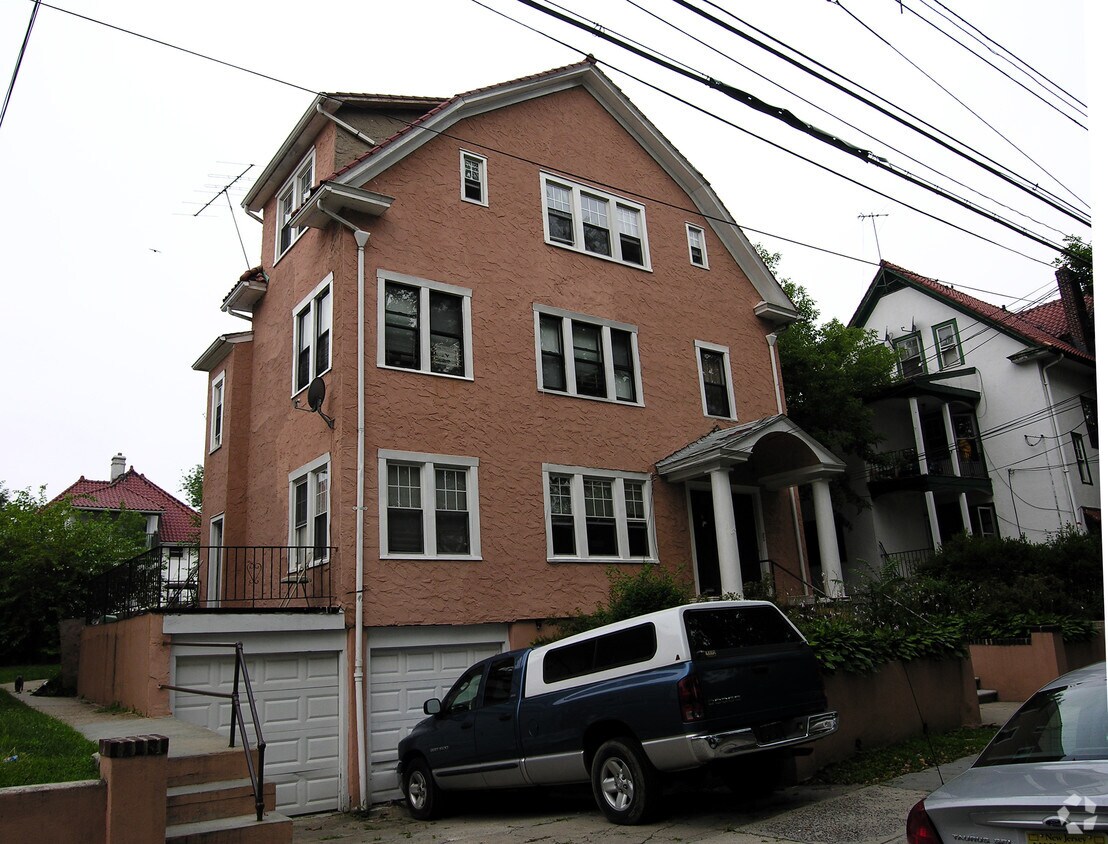 Primary Photo - 410 S 10th Ave