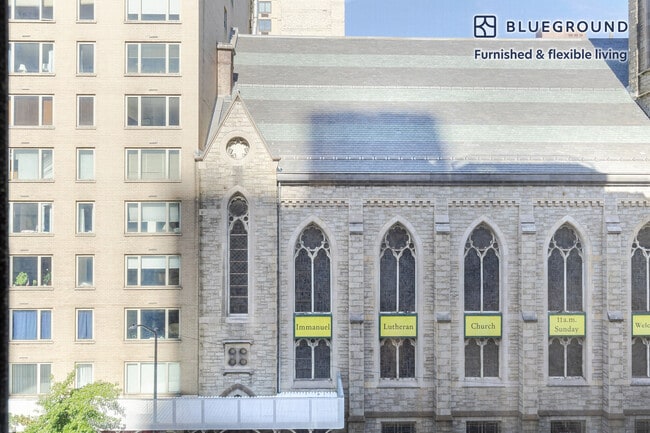 Building Photo - 160 E 88th St