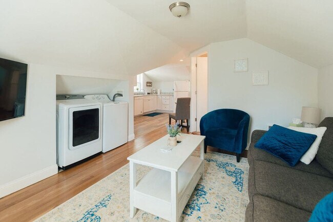 Foto del edificio - 905 Hill St