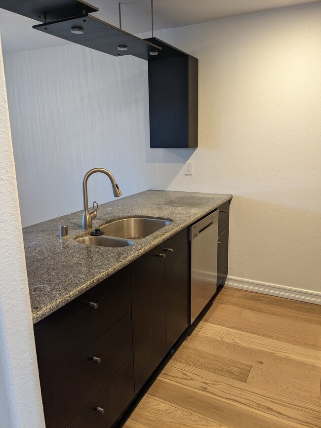 Updated Kitchen - 638 E Solana Cir