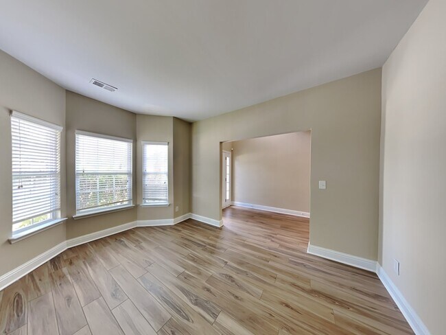 Foto del edificio - 3133 Avondale Dr SE