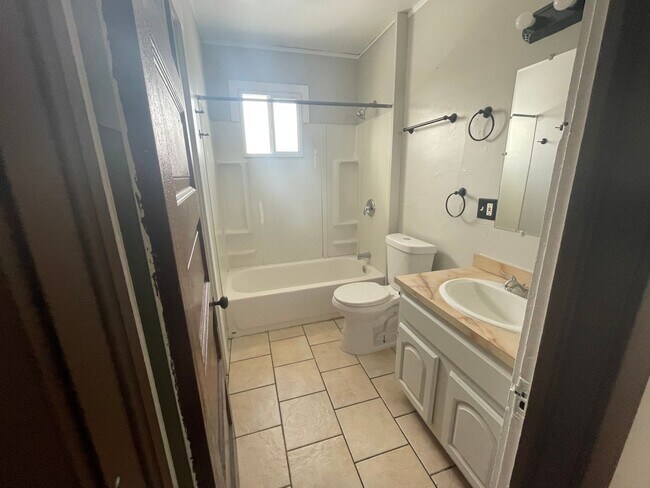 Foto del edificio - 800 E 157th St