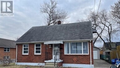 Building Photo - 5245 Wyandotte St E