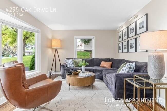 Foto del edificio - 4295 Oak Dr Ln