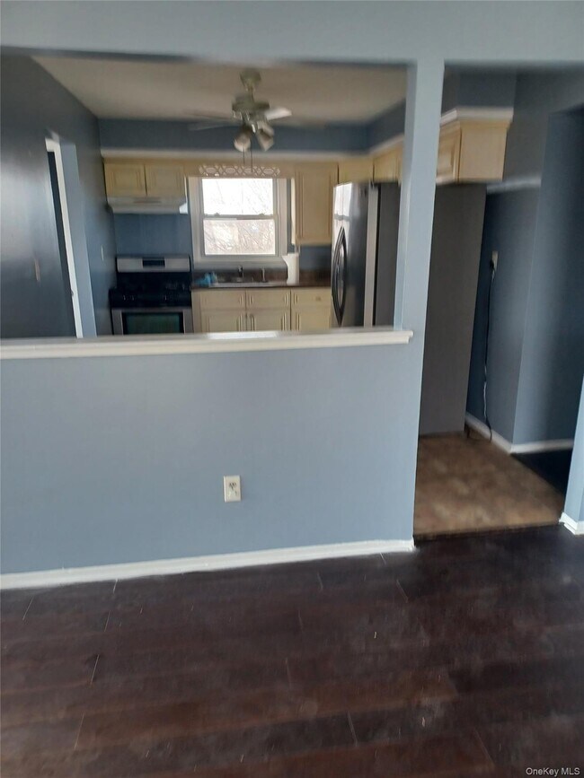 Building Photo - 1 Nicholas Ave