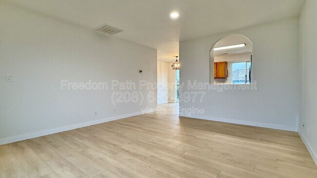 Building Photo - 3656 W Furcula Dr