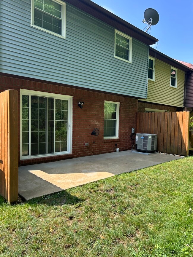 Back porch - 950 Twin Leaf Ct