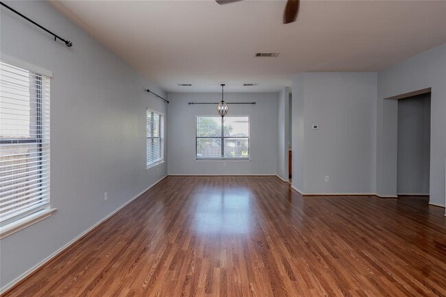 Building Photo - 1806 Ruthie Run