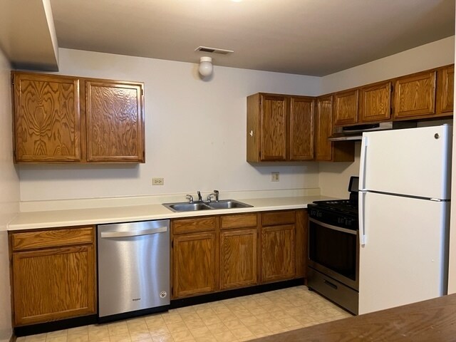 Building Photo - 2234 Abbeywood Dr