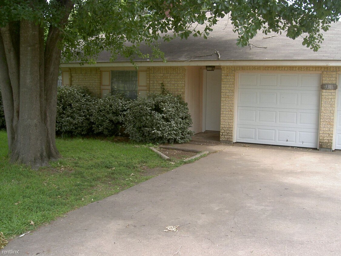 Primary Photo - 3 br, 2 bath House - 3313 Big Bend Dr