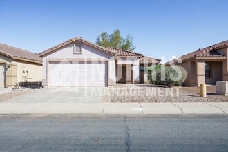 Building Photo - 642 W Jardin Dr