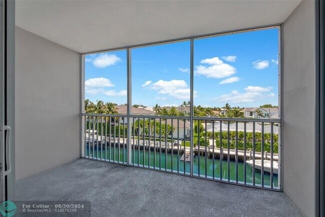 Foto del edificio - 750 NE Spanish River Blvd