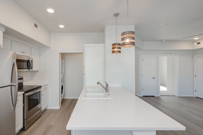 Foto del edificio - Experience Caldwell Living: Beautiful BRAND NEW 3 Bedroom Apartments!