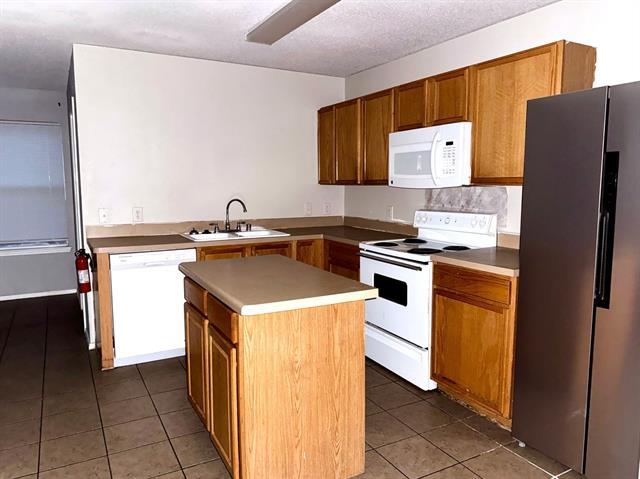 Building Photo - 1634 Red Oak Trail