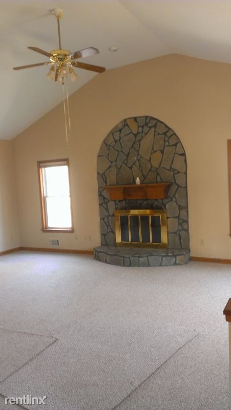 Building Photo - 5350 Thames Dr