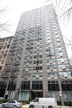 Primary Photo - 253 E Delaware Pl