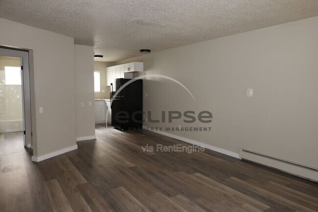 Building Photo - 450 Chipeta Ave