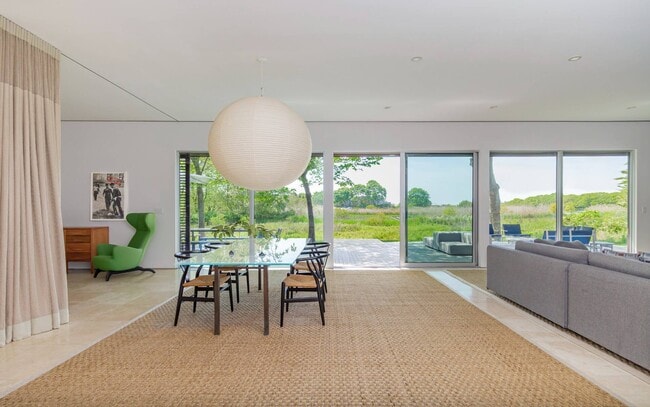 Foto del edificio - 493 Sagaponack Road