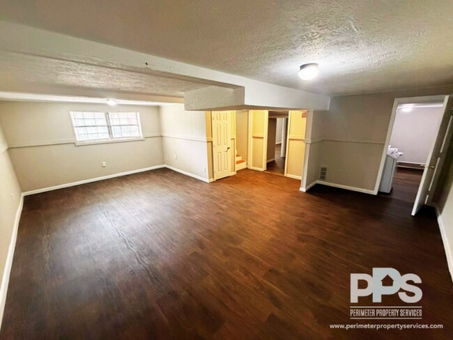 Foto del edificio - 4852 Lost Colony Ct