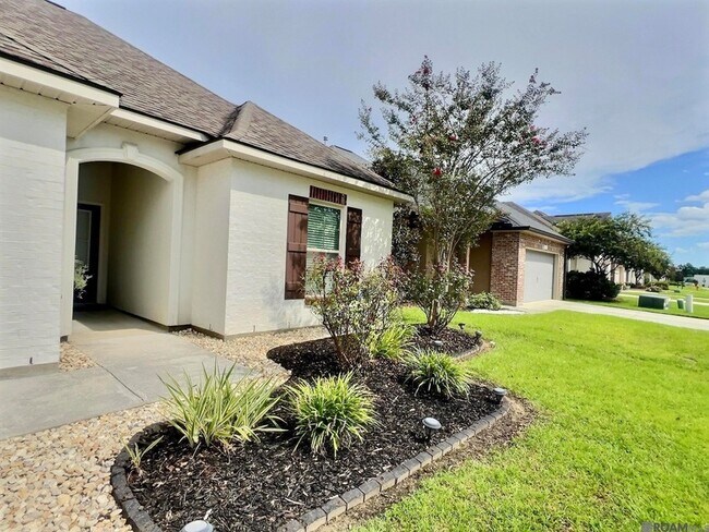Foto del edificio - 6137 Tiger Trace Ave