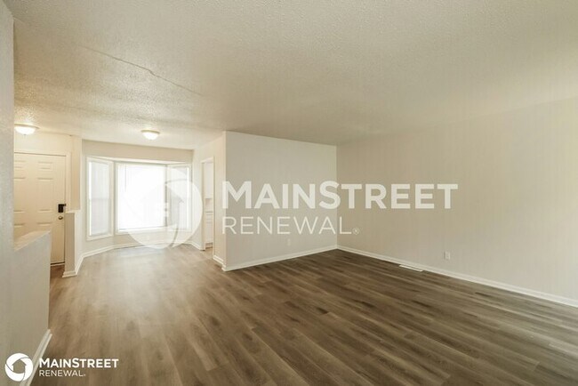 Building Photo - 6207 E 95th Terrace