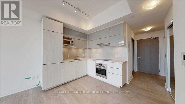 Building Photo - 8 Rouge Valley Dr W